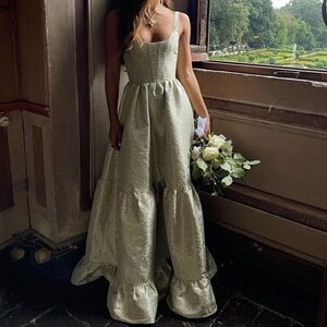 V. Chapman The Avery Dress in Sage Duchess